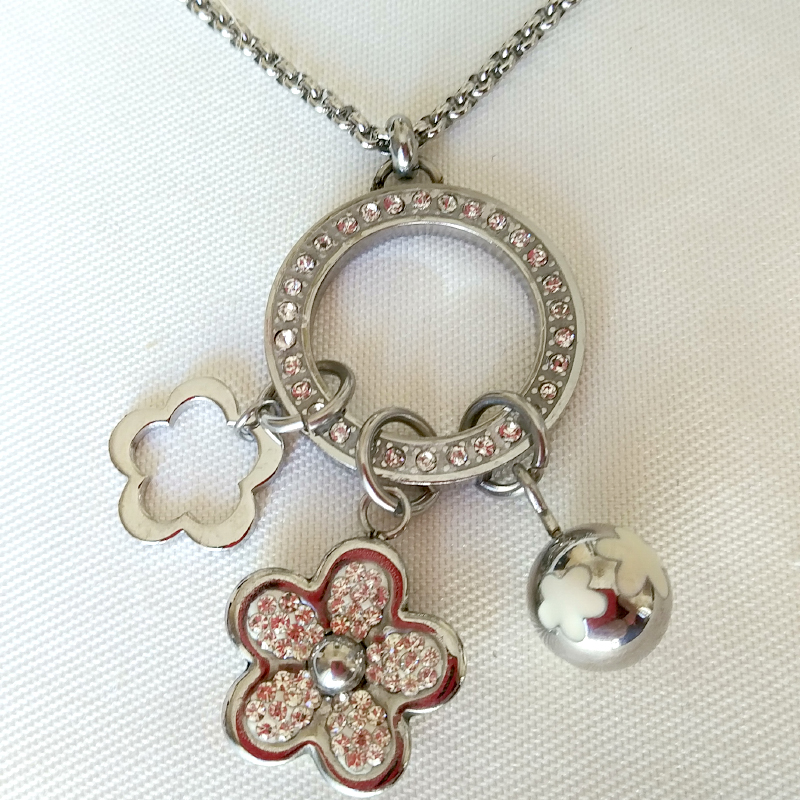 Cadena con Flores